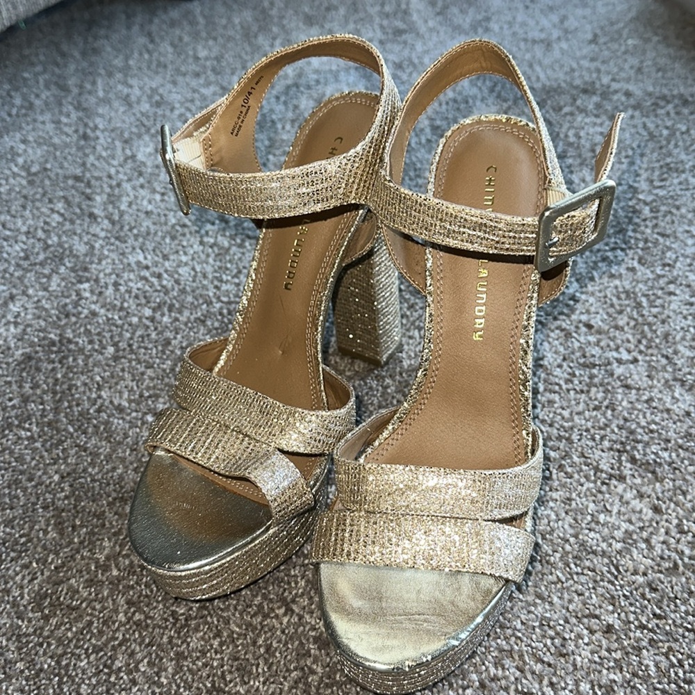 Chinese Laundry Sparkly Gold Heel
